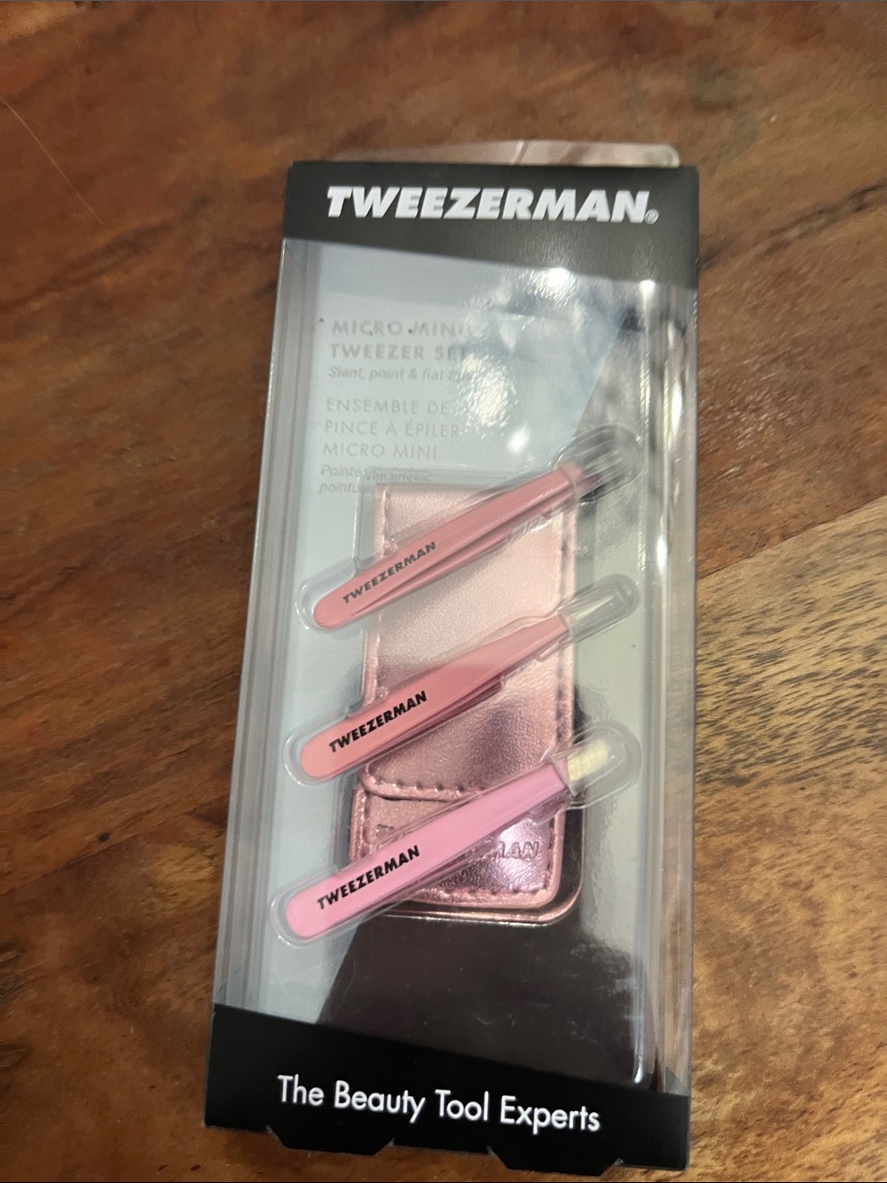 Beauty tweezers (not a phone accessory)